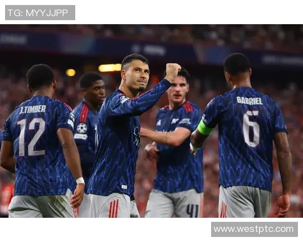 大马丁足球明星画展现球场传奇与艺术交融的精彩瞬间