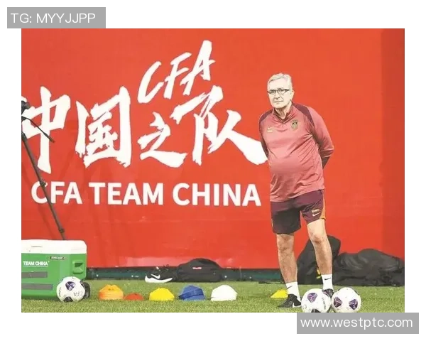 在足球场上挥别青春的梦想与荣耀的告别宣言