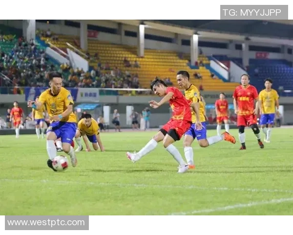 当乐足球带你领略激情四溢的绿茵场景与精彩赛事瞬间